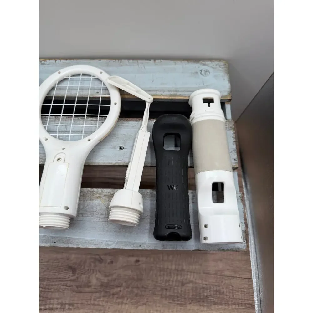 Nintendo Wii Motion Sports Accessory Kit-Tennis Racket, Golf Club & Handle Grips